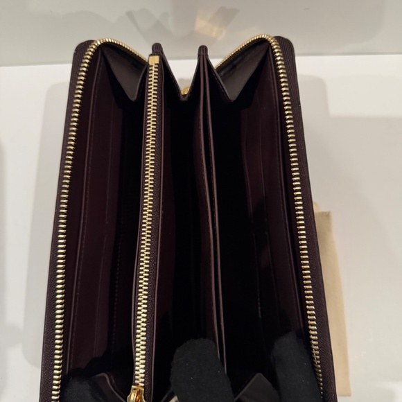 Louis Vuitton Vernis Zippy Long Wallet Amarante Patent Leather 2018 - Picture 5 of 10